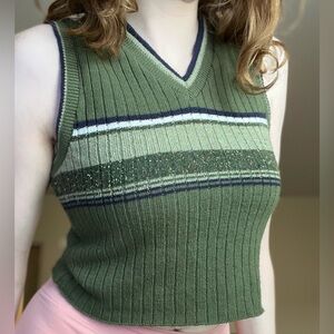 Retro knit sweater vest